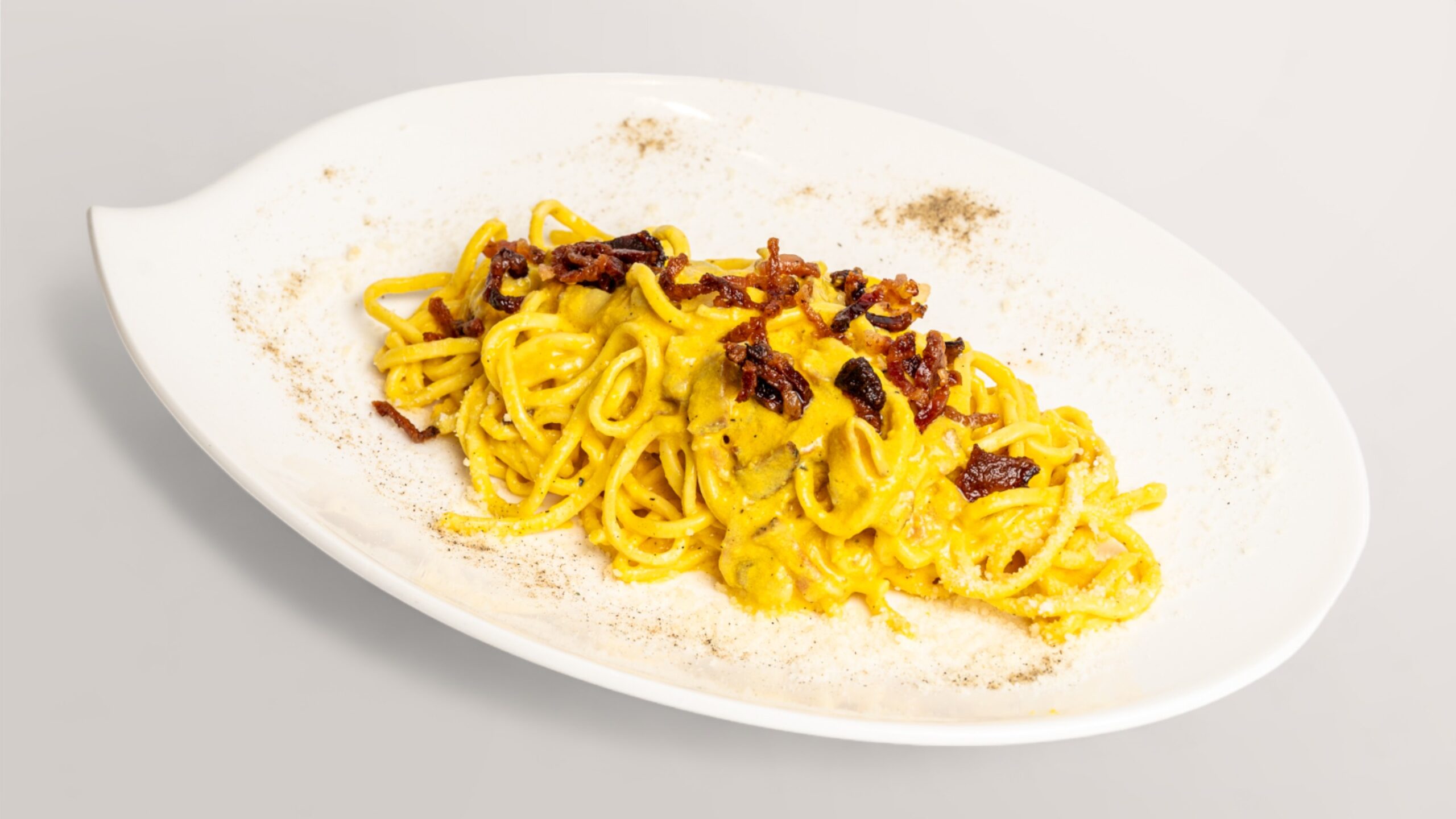 italian-restaurant_Spaghetti Chitarra alla Carbonara