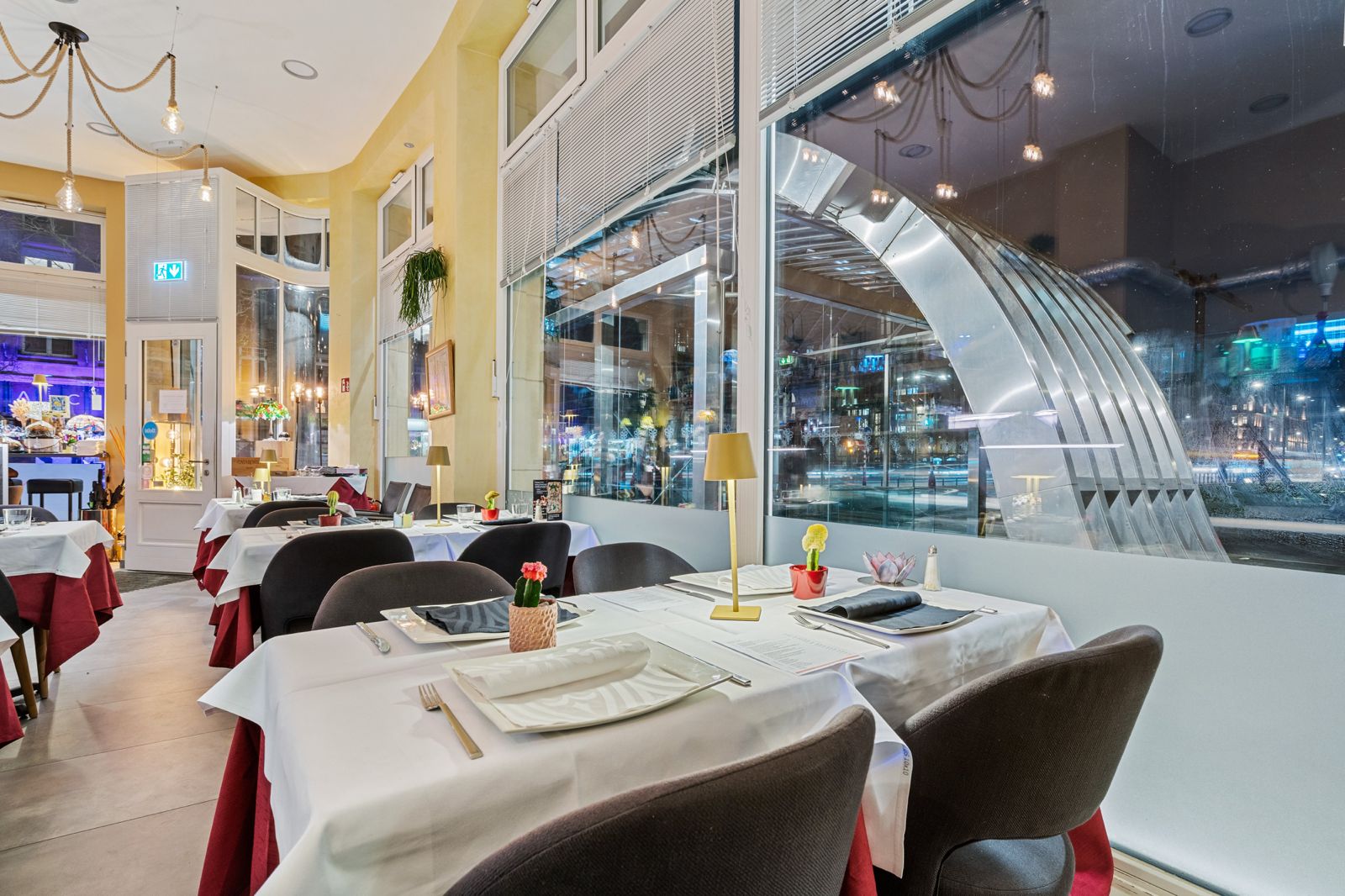 italian-restaurant_int3 rist